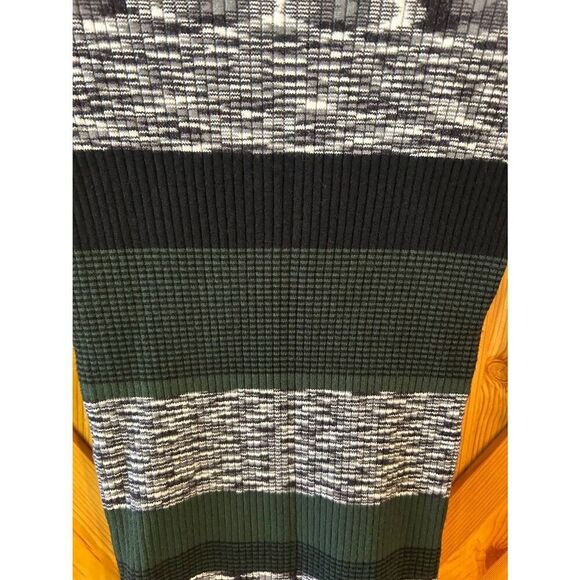 TAHARI Womens Pullover Llightweight Long Sleeve Sweater Size Small (5320) - Picture 7 of 7